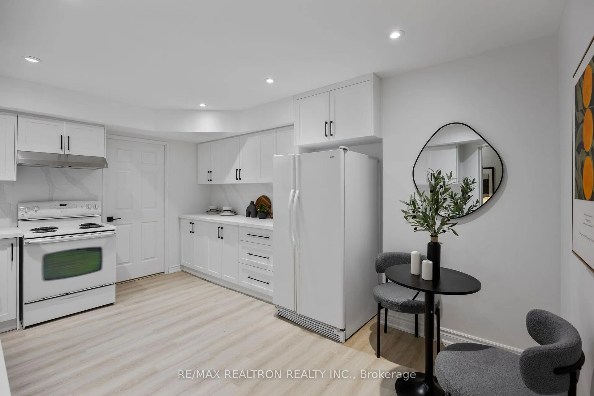 Photo 17 of Unit 316, 333 Clark Avenue W, Vaughan, Crestwood-Springfarm-Yorkhill — HOMEH