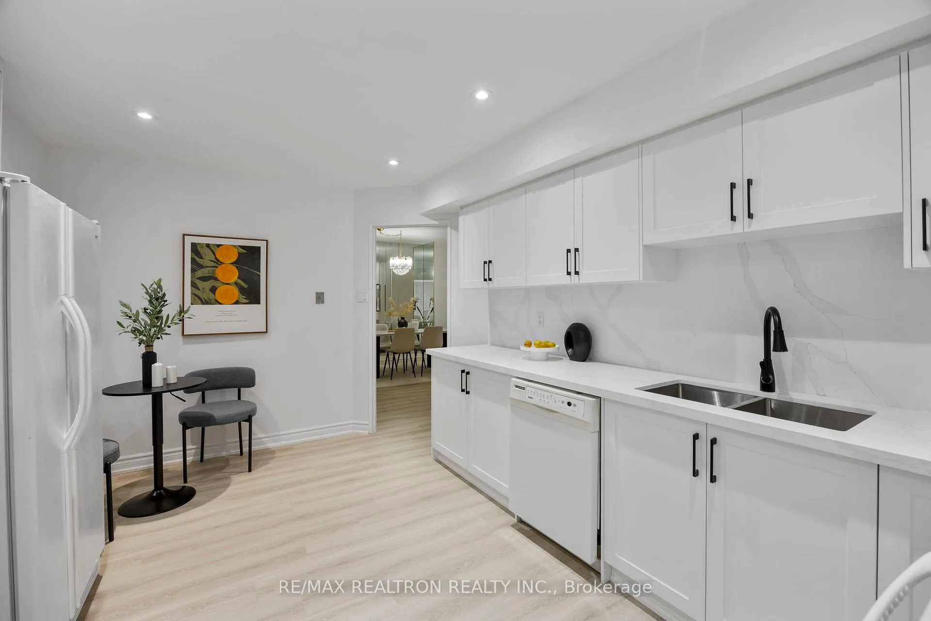 Photo 20 of Unit 316, 333 Clark Avenue W, Vaughan, Crestwood-Springfarm-Yorkhill — HOMEH