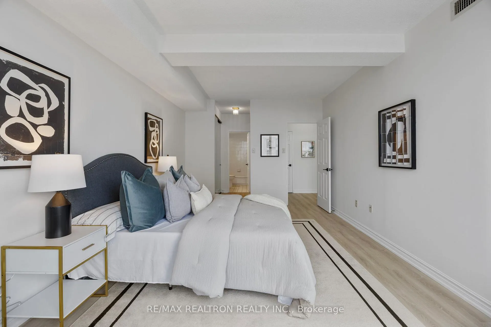 Photo 26 of Unit 316, 333 Clark Avenue W, Vaughan, Crestwood-Springfarm-Yorkhill — HOMEH