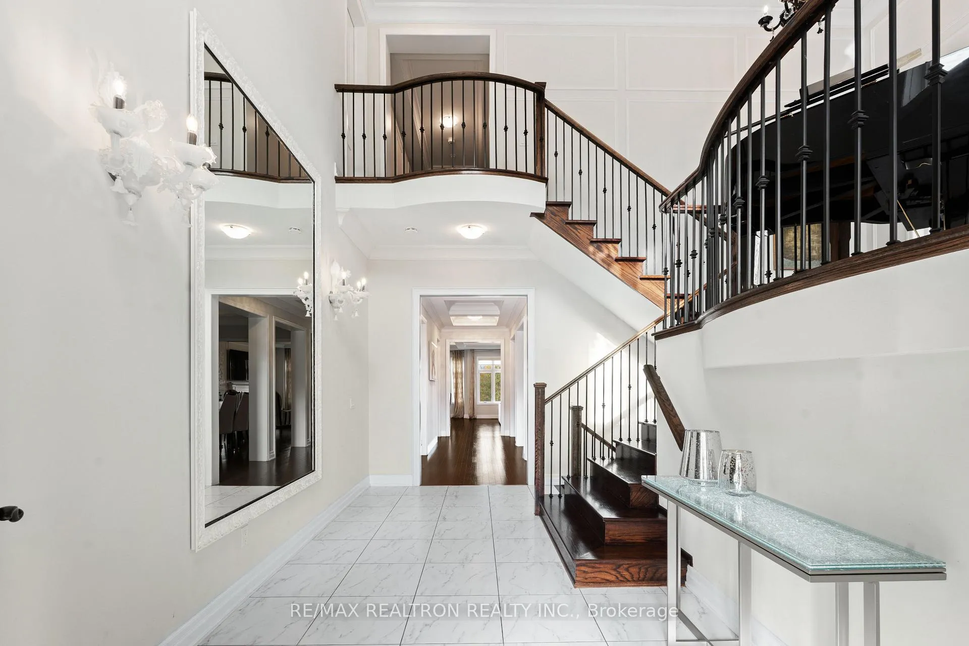Photo 10 of 56 Ria Court, King, King City — HOMEH