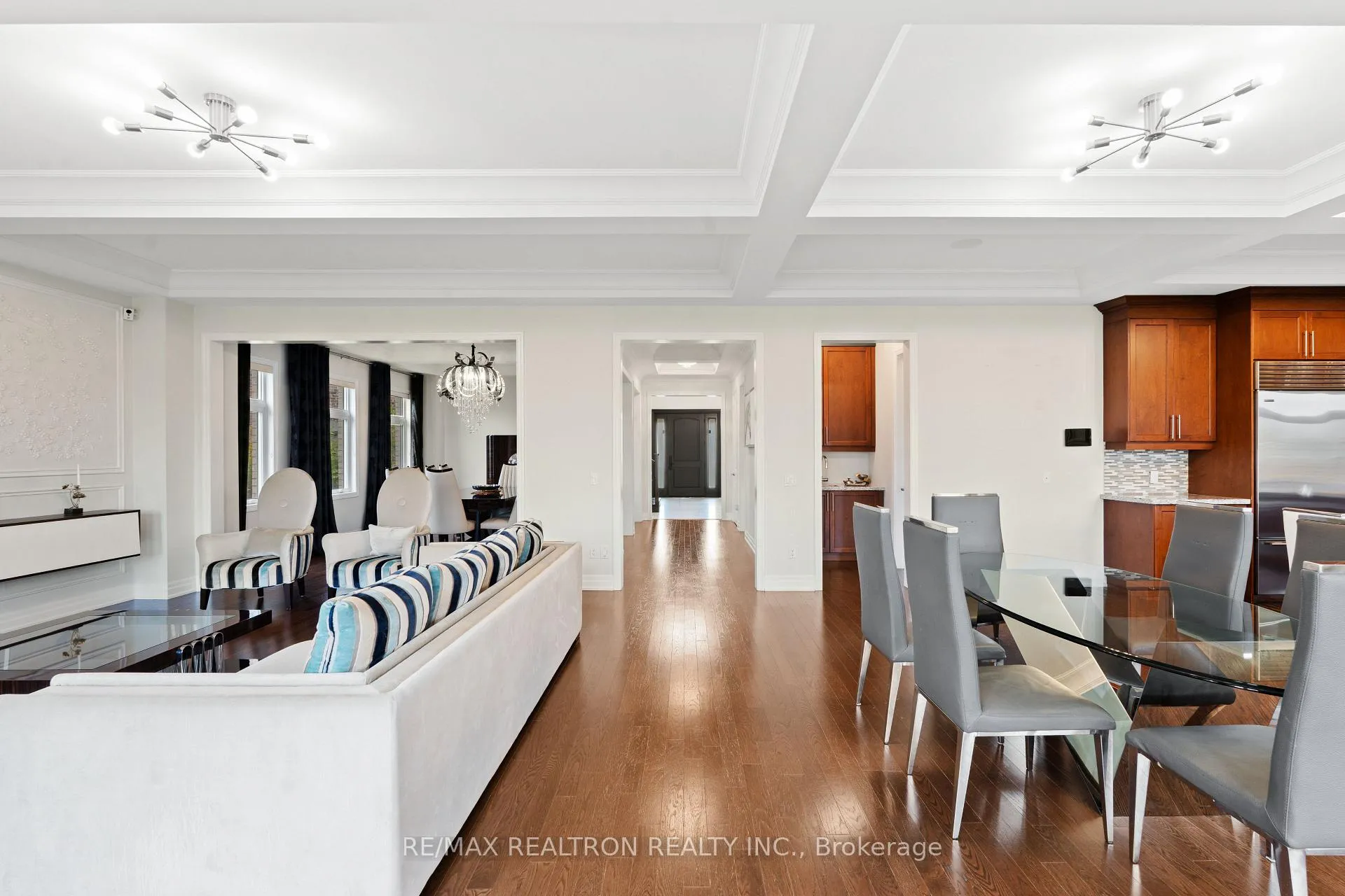 Photo 14 of 56 Ria Court, King, King City — HOMEH