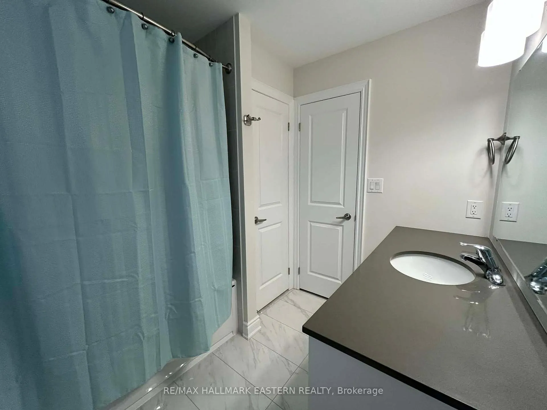 Photo 23 of 534 Macintosh Grove, Peterborough, Northcrest Ward 5 — HOMEH
