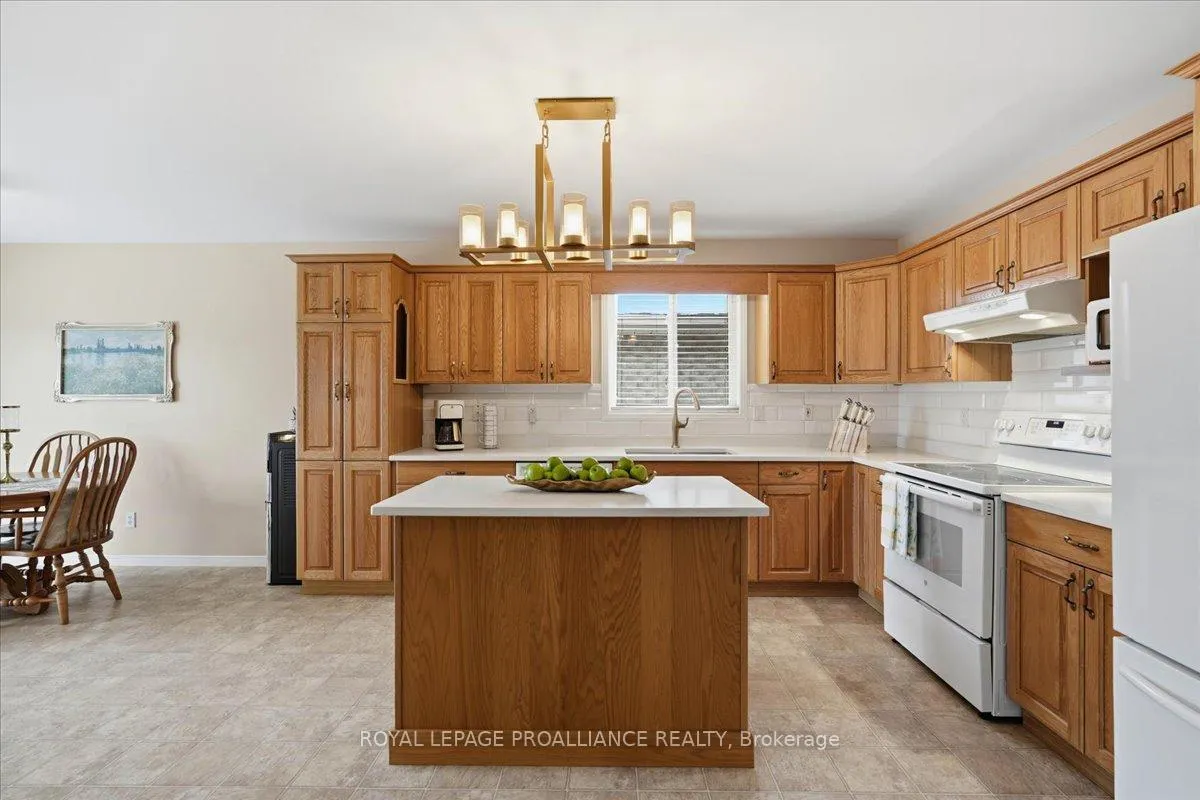 Photo 21 of 102 Hickory Grove, Belleville, Belleville Ward — HOMEH