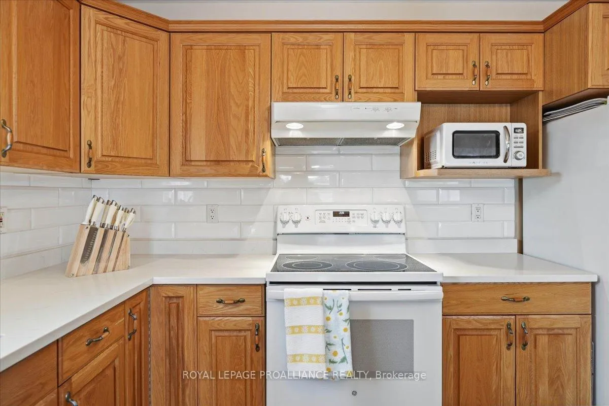 Photo 25 of 102 Hickory Grove, Belleville, Belleville Ward — HOMEH
