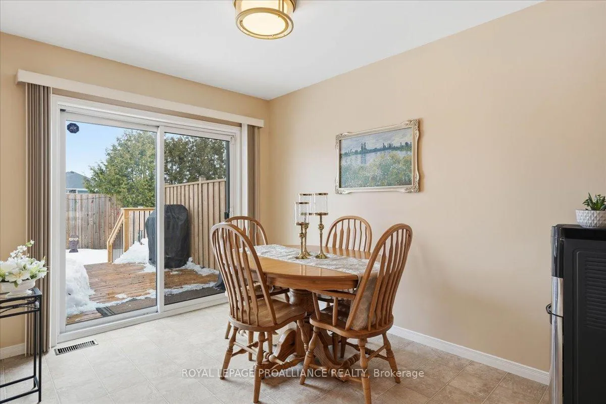 Photo 27 of 102 Hickory Grove, Belleville, Belleville Ward — HOMEH