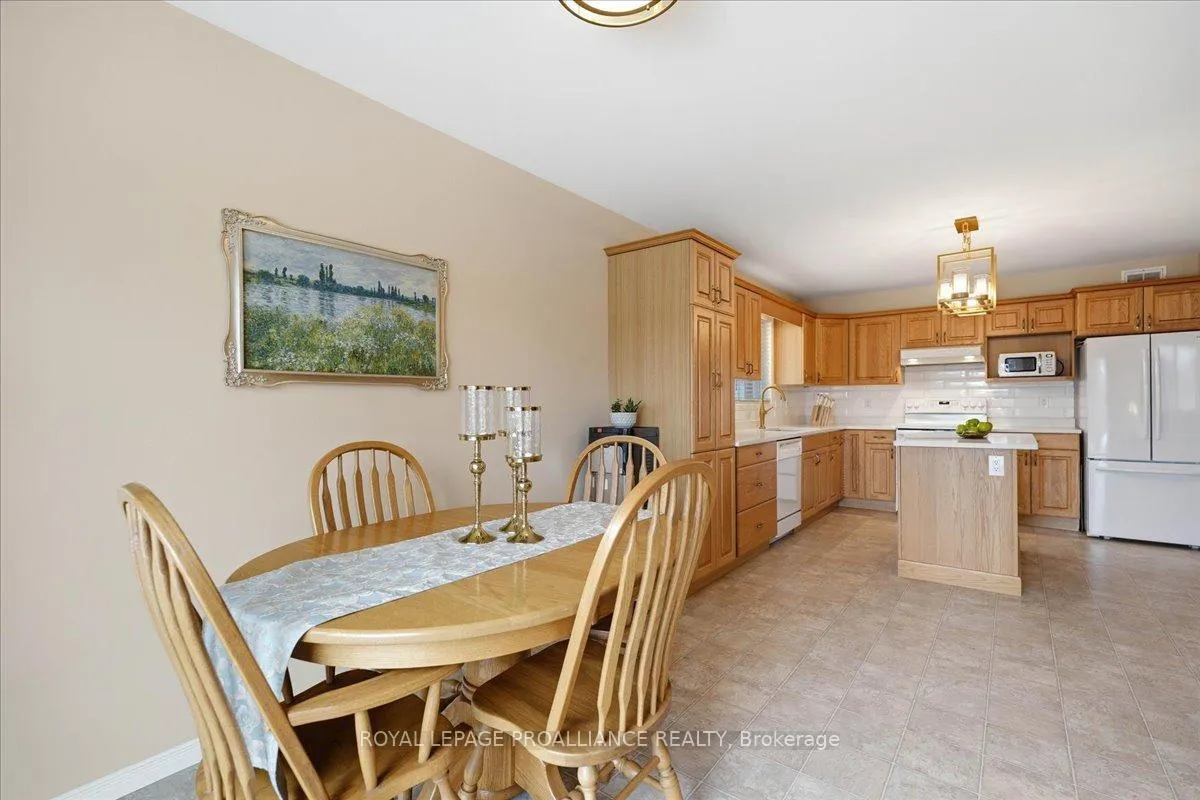 Photo 28 of 102 Hickory Grove, Belleville, Belleville Ward — HOMEH