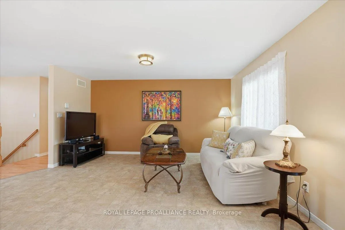 Photo 29 of 102 Hickory Grove, Belleville, Belleville Ward — HOMEH