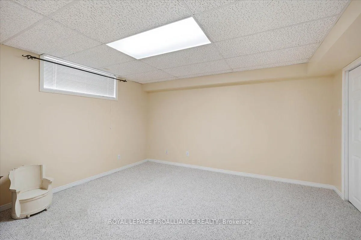 Photo 34 of 102 Hickory Grove, Belleville, Belleville Ward — HOMEH