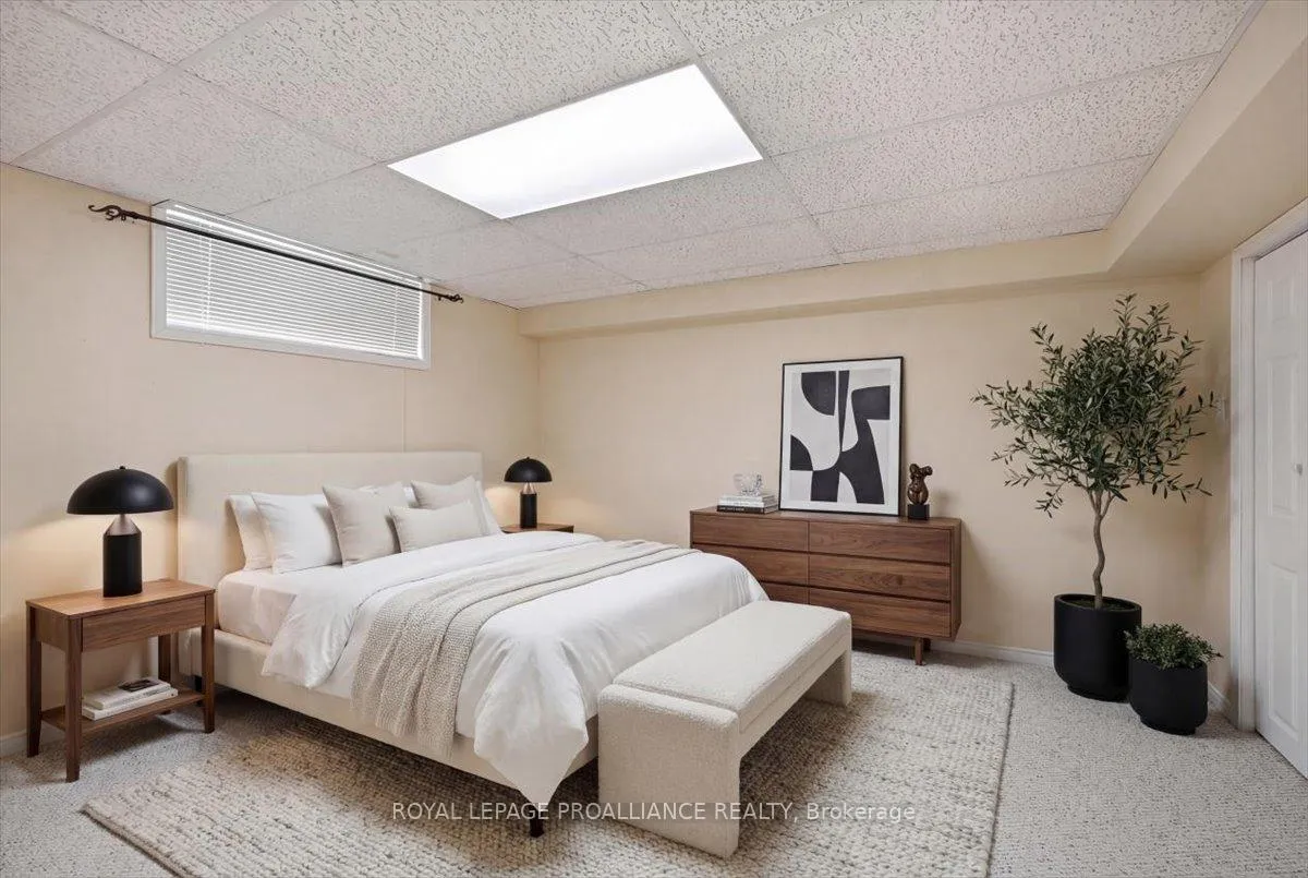 Photo 35 of 102 Hickory Grove, Belleville, Belleville Ward — HOMEH