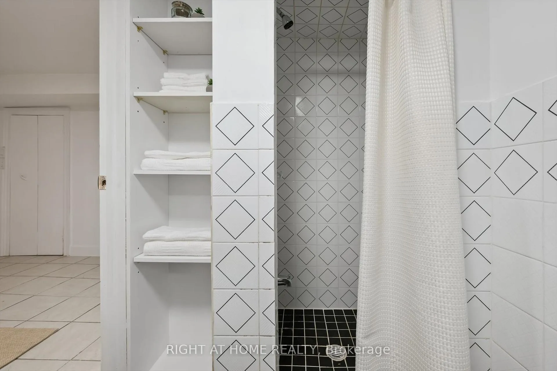 Photo 26 of 1 Auburn Avenue, Toronto, Corso Italia-Davenport — HOMEH