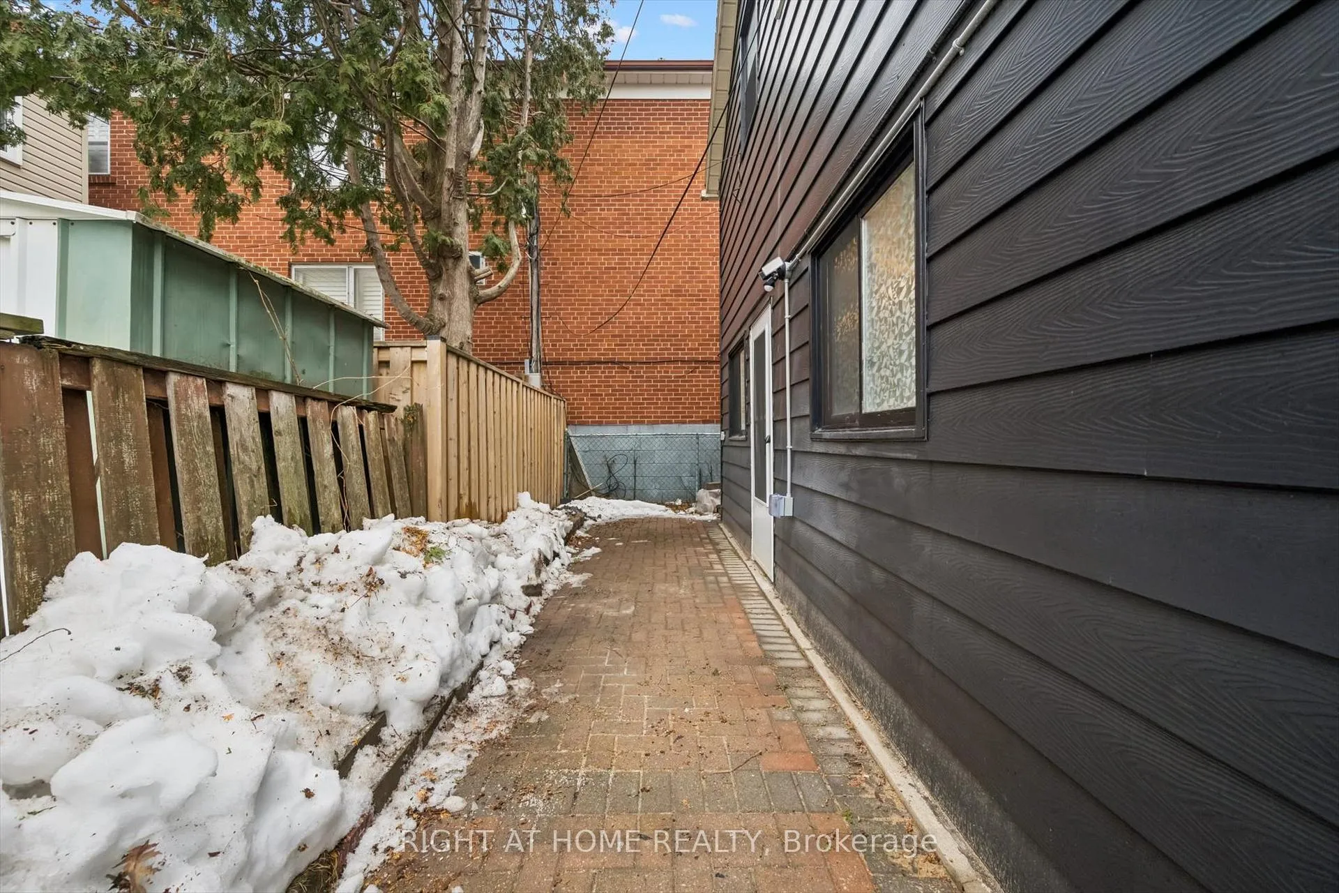 Photo 30 of 1 Auburn Avenue, Toronto, Corso Italia-Davenport — HOMEH