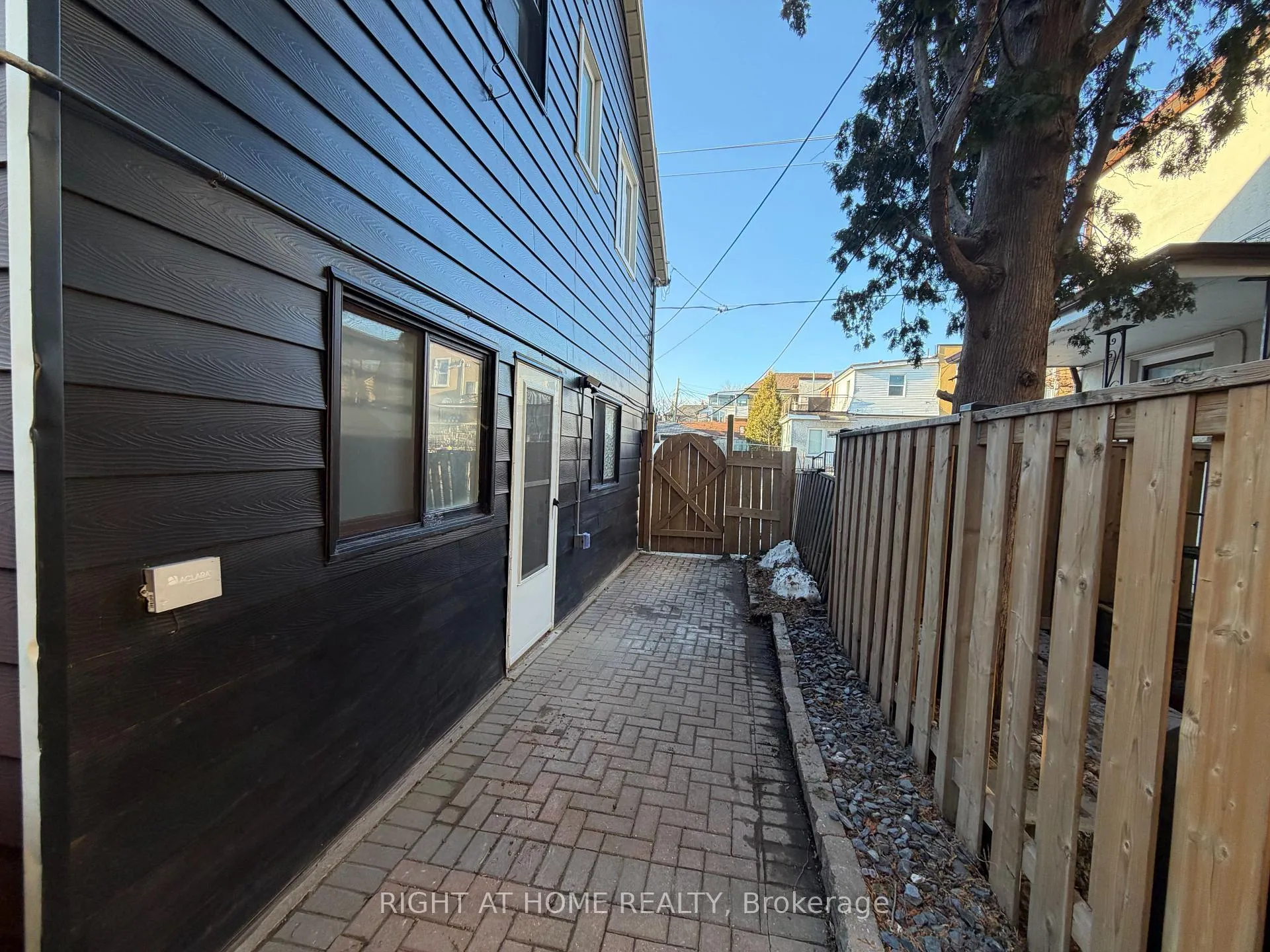 Photo 33 of 1 Auburn Avenue, Toronto, Corso Italia-Davenport — HOMEH