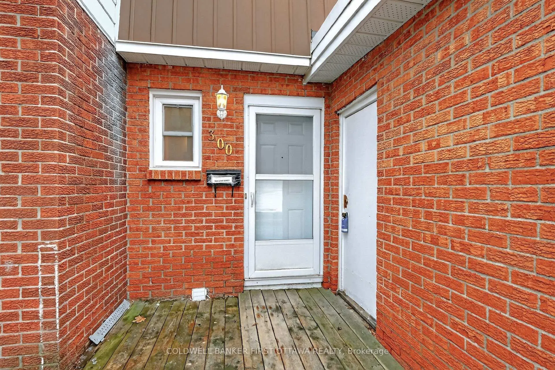 Photo 2 of Unit 17, 300 Stone Quarry Private, Ottawa, Carson Meadows — HOMEH