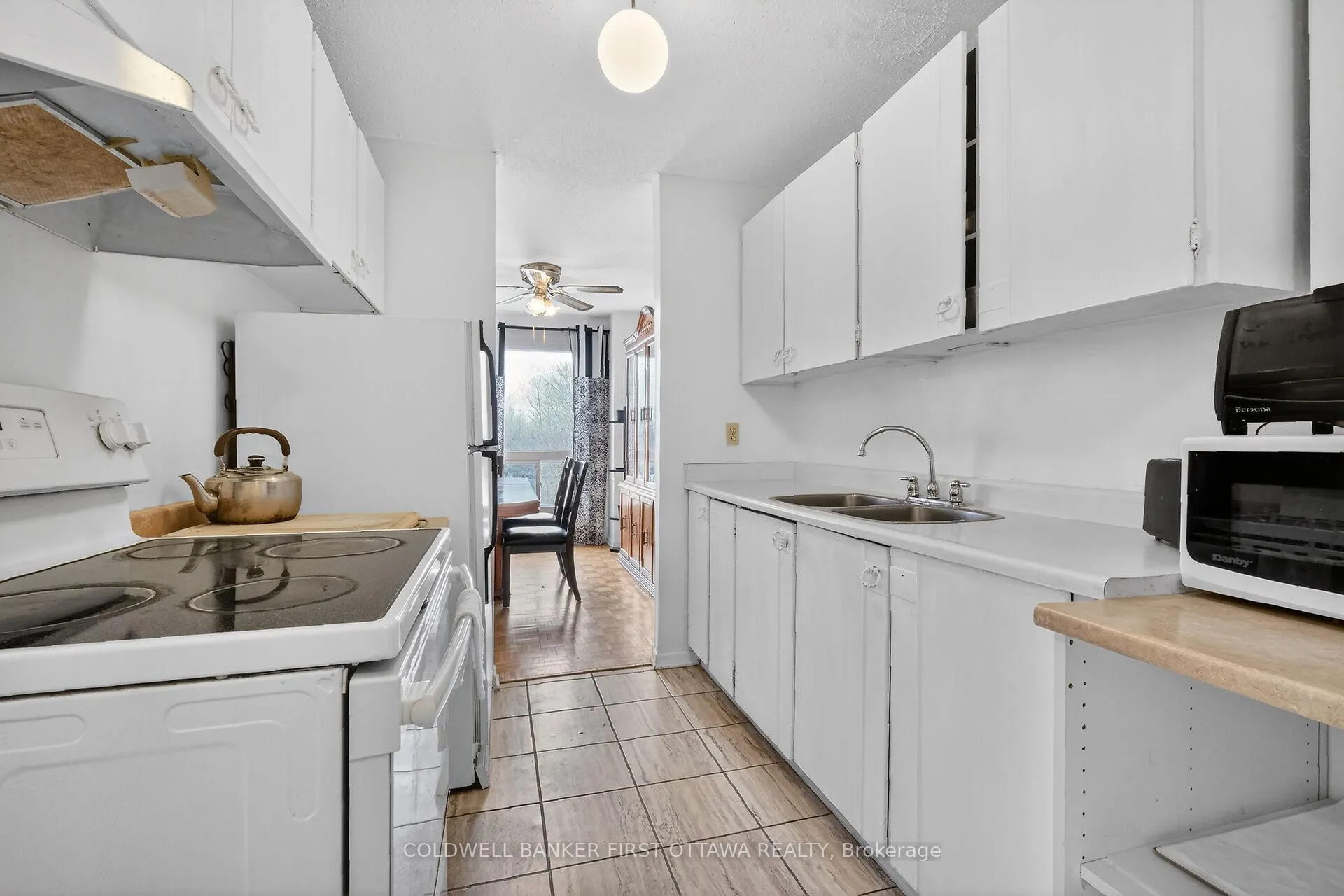 Photo 13 of Unit 17, 300 Stone Quarry Private, Ottawa, Carson Meadows — HOMEH