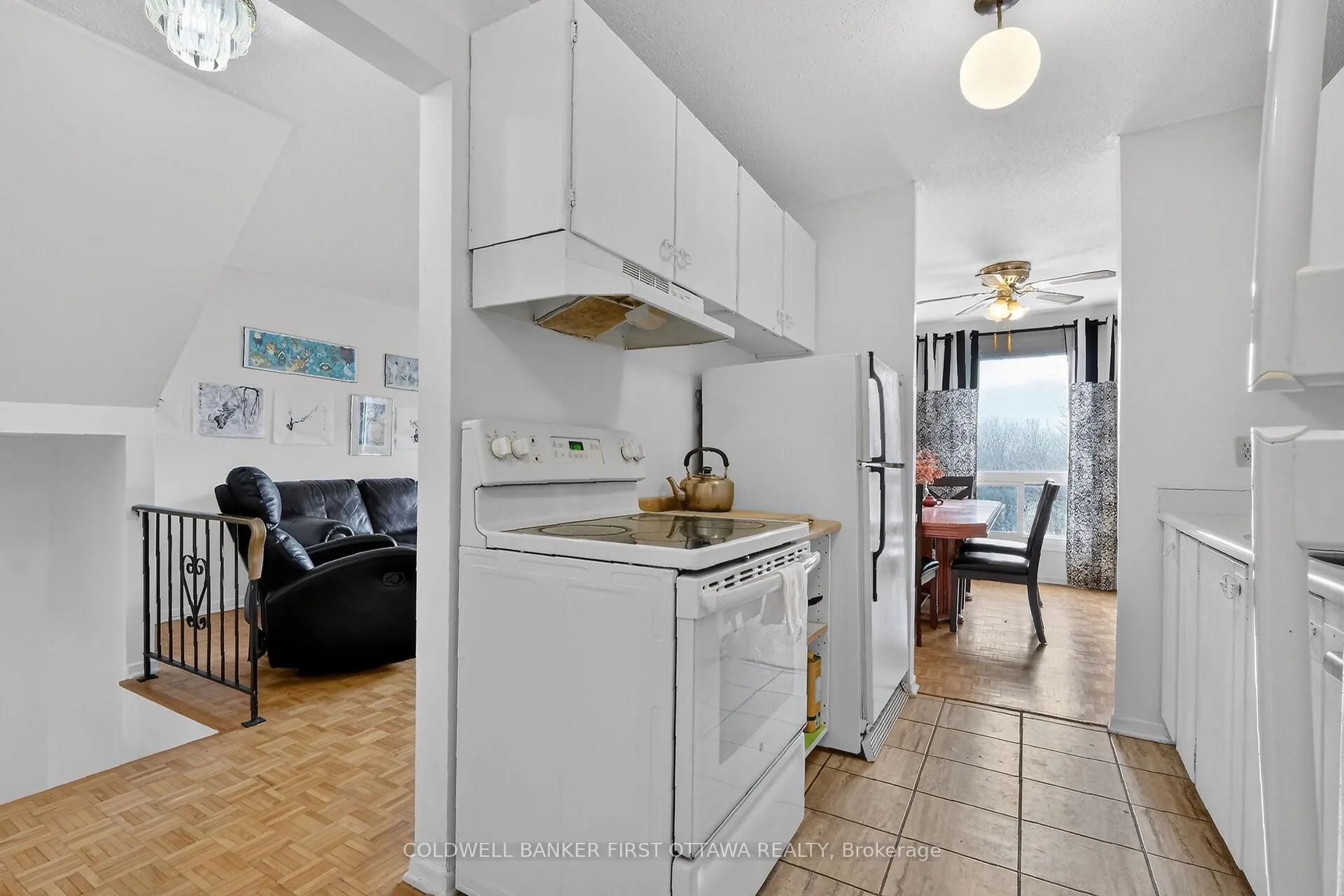 Photo 14 of Unit 17, 300 Stone Quarry Private, Ottawa, Carson Meadows — HOMEH