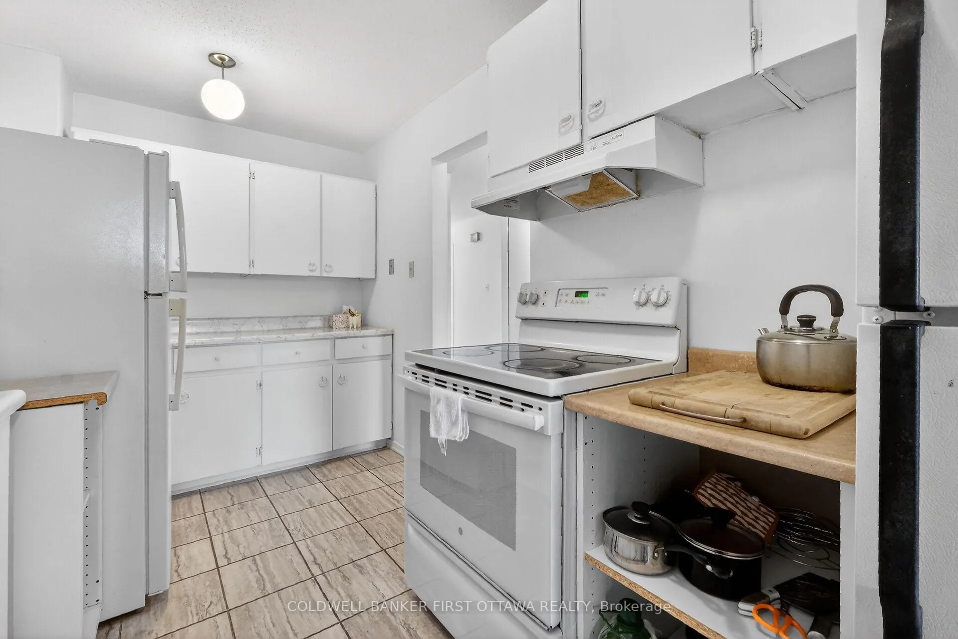 Photo 16 of Unit 17, 300 Stone Quarry Private, Ottawa, Carson Meadows — HOMEH