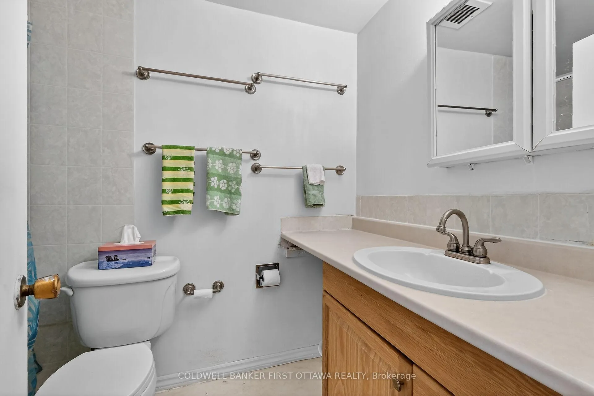 Photo 31 of Unit 17, 300 Stone Quarry Private, Ottawa, Carson Meadows — HOMEH