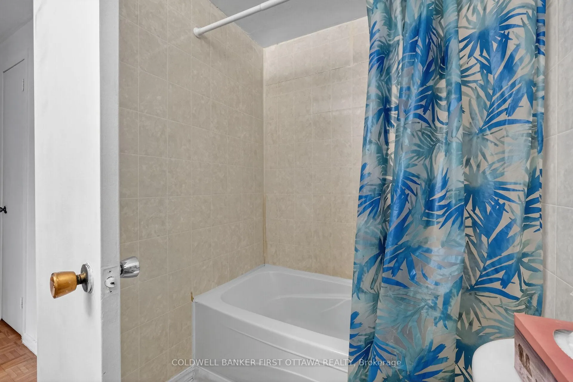 Photo 32 of Unit 17, 300 Stone Quarry Private, Ottawa, Carson Meadows — HOMEH