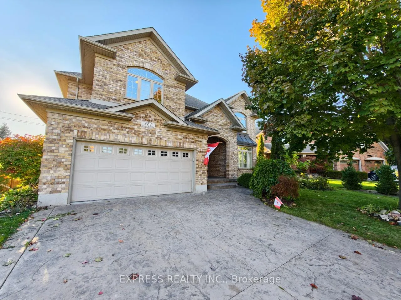 Photo 1 of 225 Terrace Wood Crescent, Kitchener, Pioneer Tower West — HOMEH