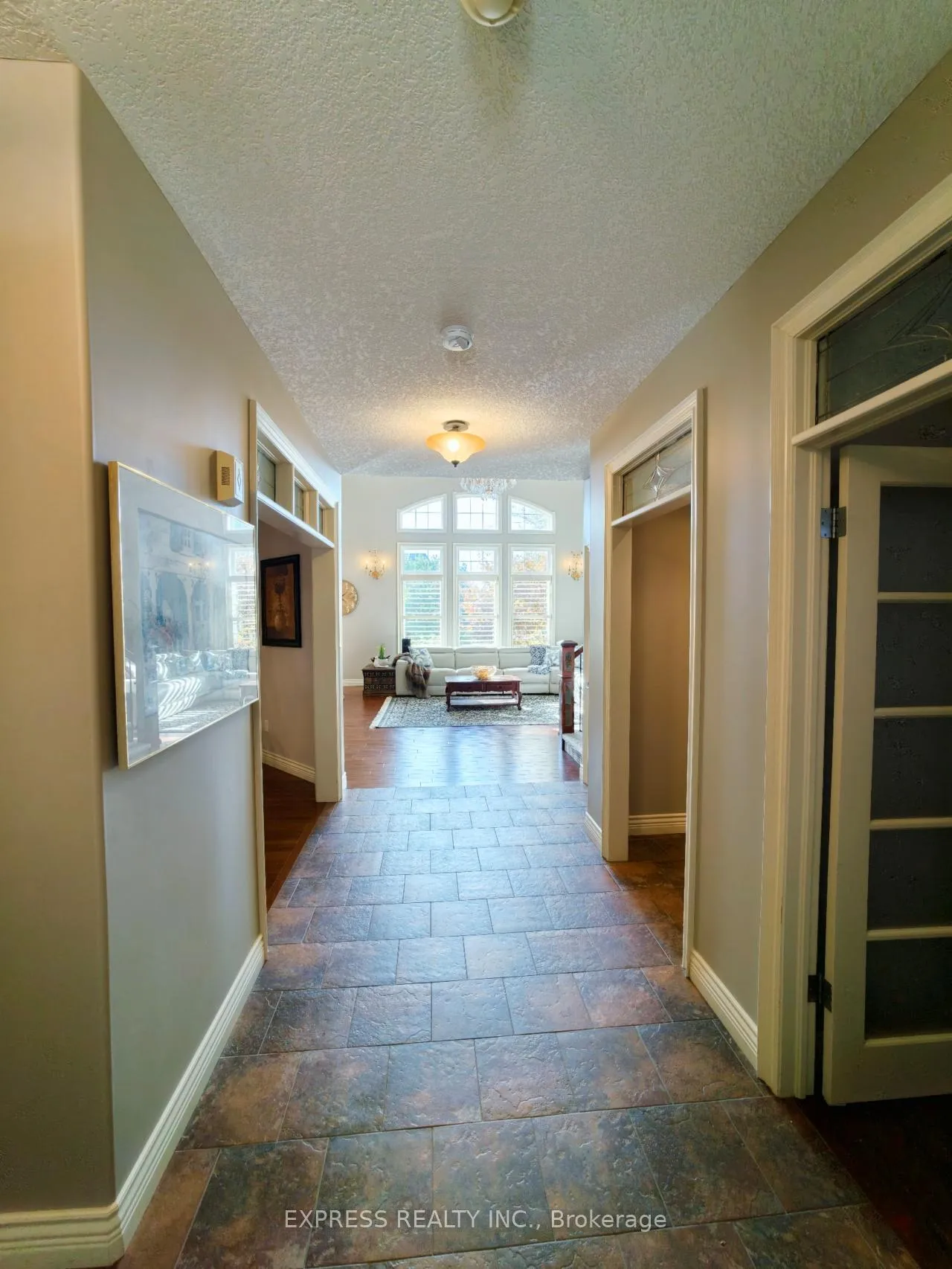 Photo 5 of 225 Terrace Wood Crescent, Kitchener, Pioneer Tower West — HOMEH