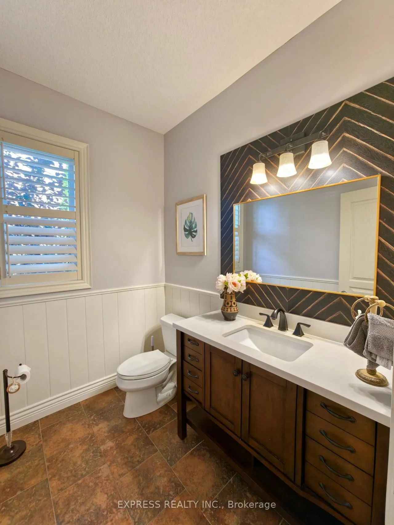 Photo 11 of 225 Terrace Wood Crescent, Kitchener, Pioneer Tower West — HOMEH