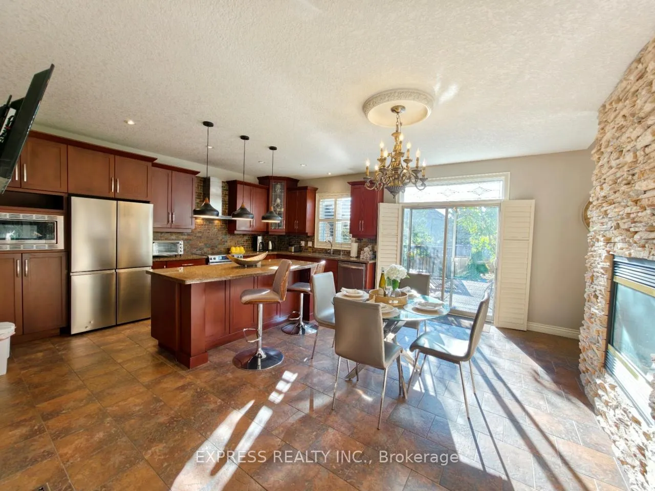 Photo 14 of 225 Terrace Wood Crescent, Kitchener, Pioneer Tower West — HOMEH