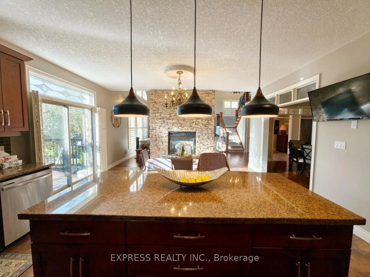 Photo 16 of 225 Terrace Wood Crescent, Kitchener, Pioneer Tower West — HOMEH