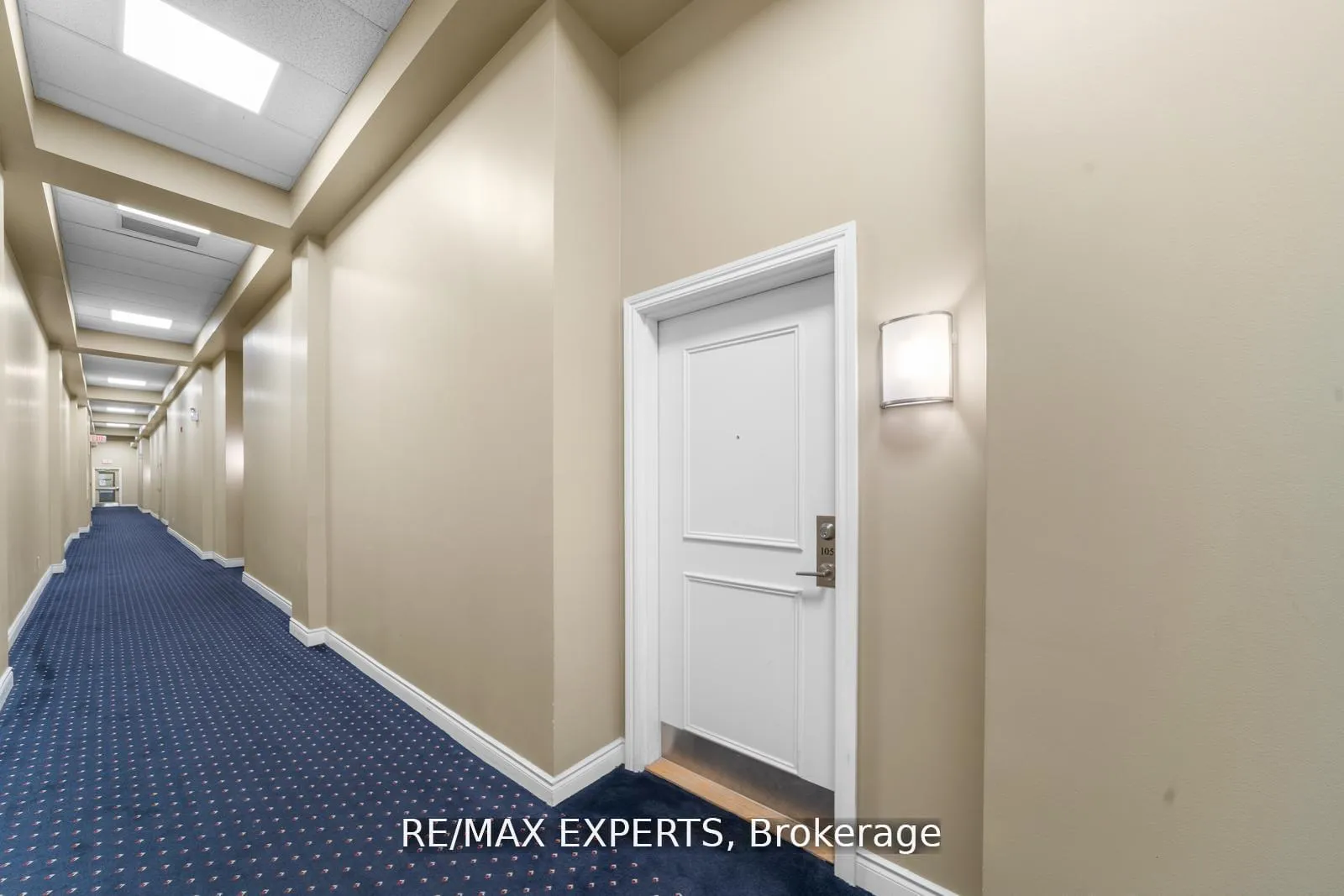 Photo 5 of Unit 105, 10211 Keele Street, Vaughan, Maple — HOMEH