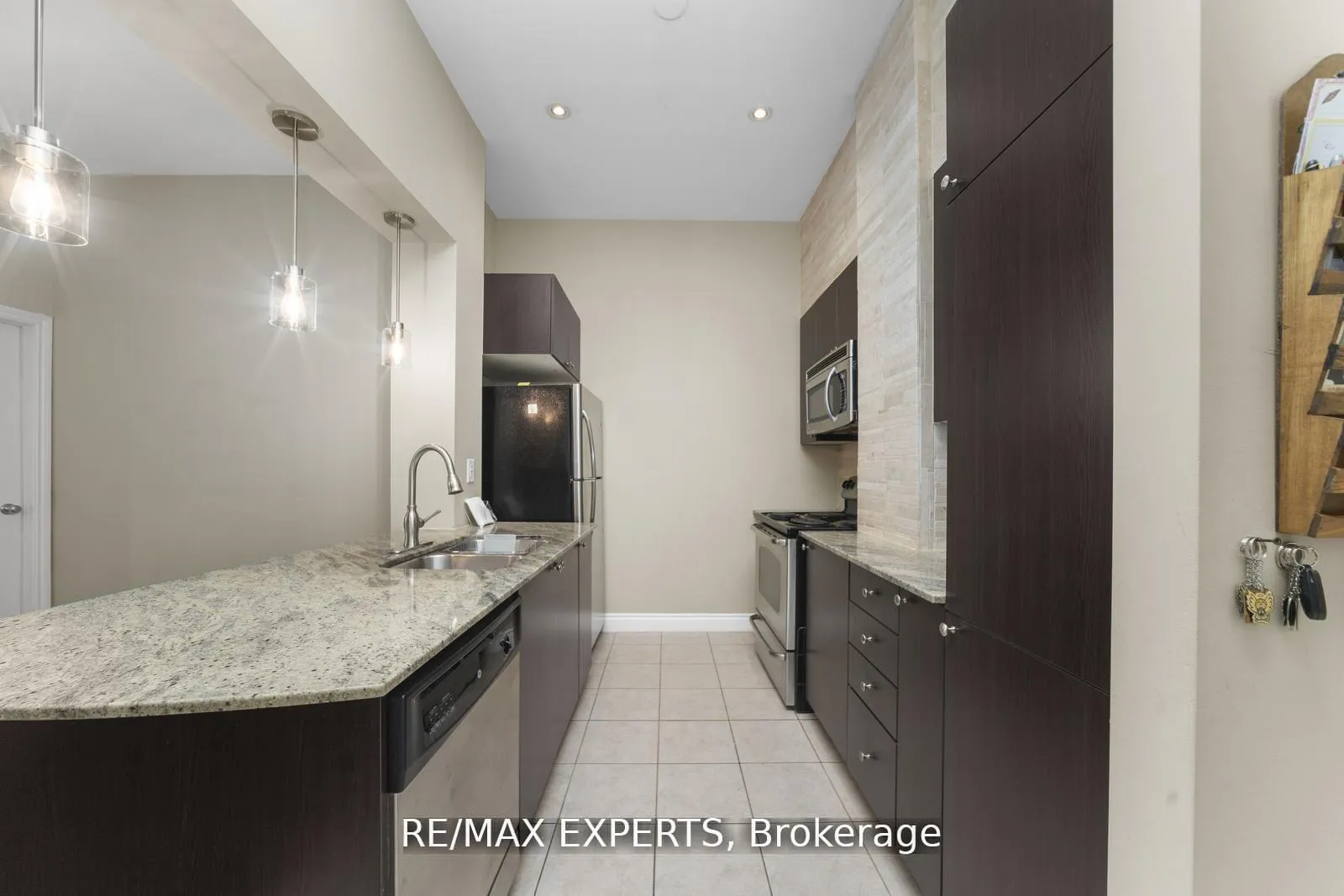 Photo 8 of Unit 105, 10211 Keele Street, Vaughan, Maple — HOMEH