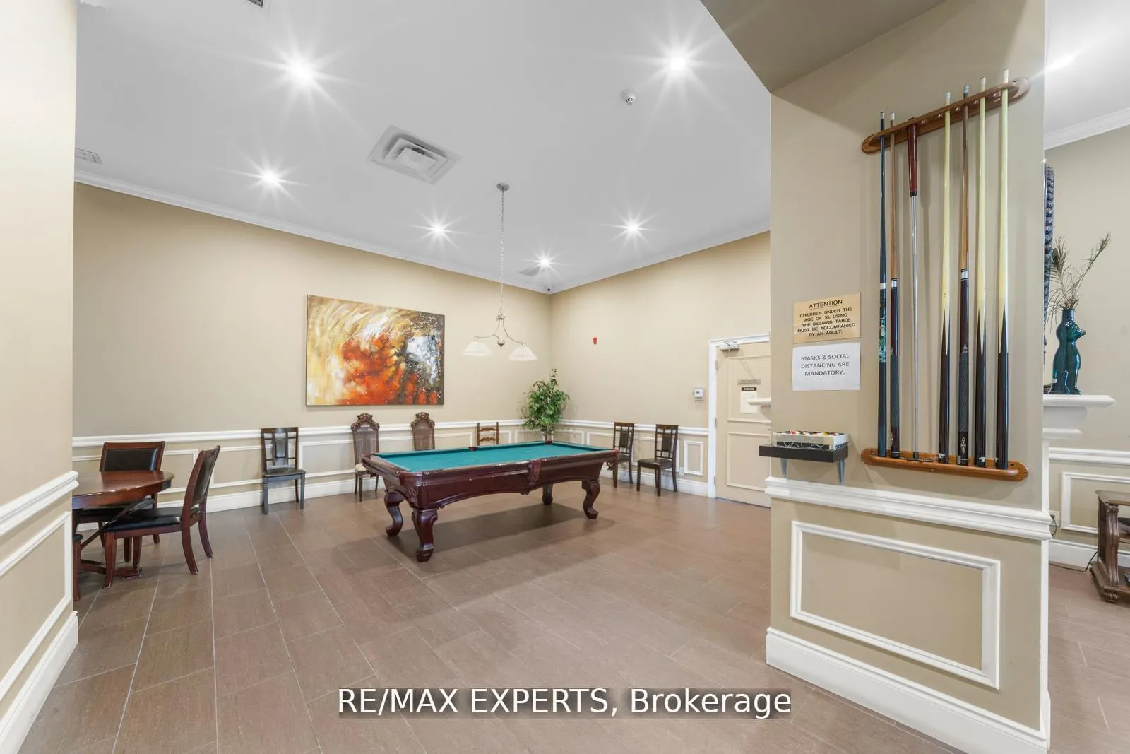 Photo 36 of Unit 105, 10211 Keele Street, Vaughan, Maple — HOMEH