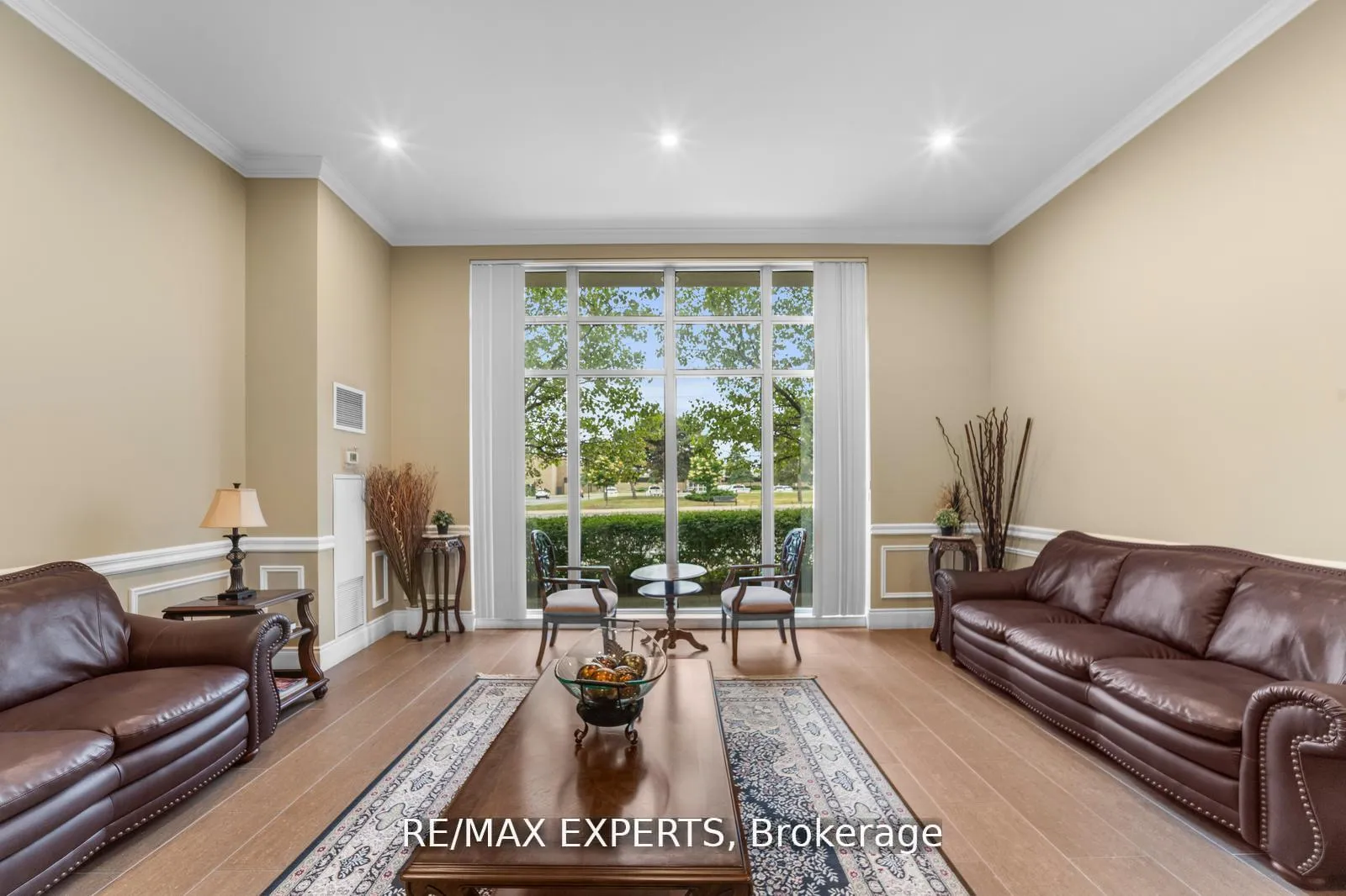 Photo 38 of Unit 105, 10211 Keele Street, Vaughan, Maple — HOMEH