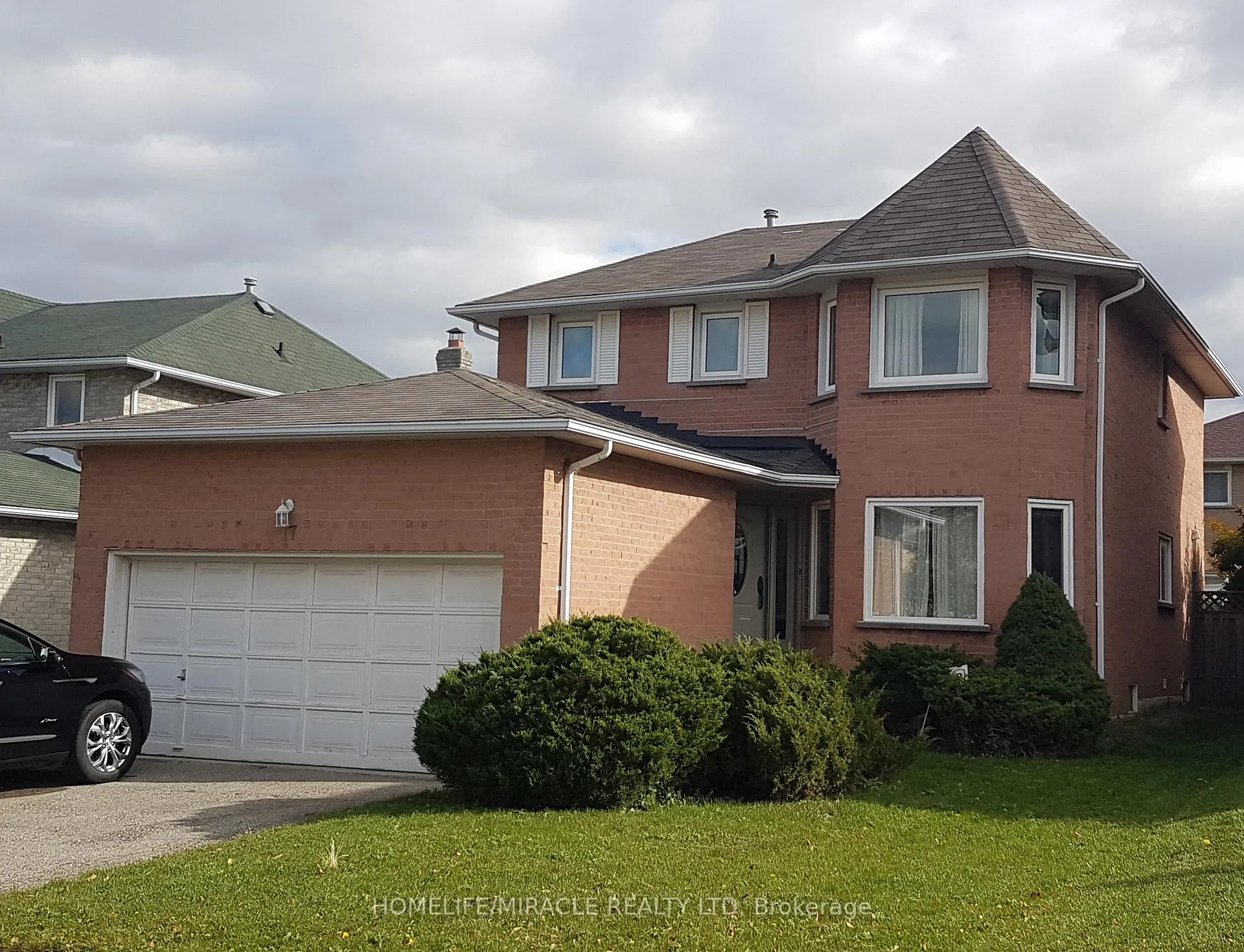 Photo 1 of 17 Glenmanor Drive, Brampton, Heart Lake West — HOMEH
