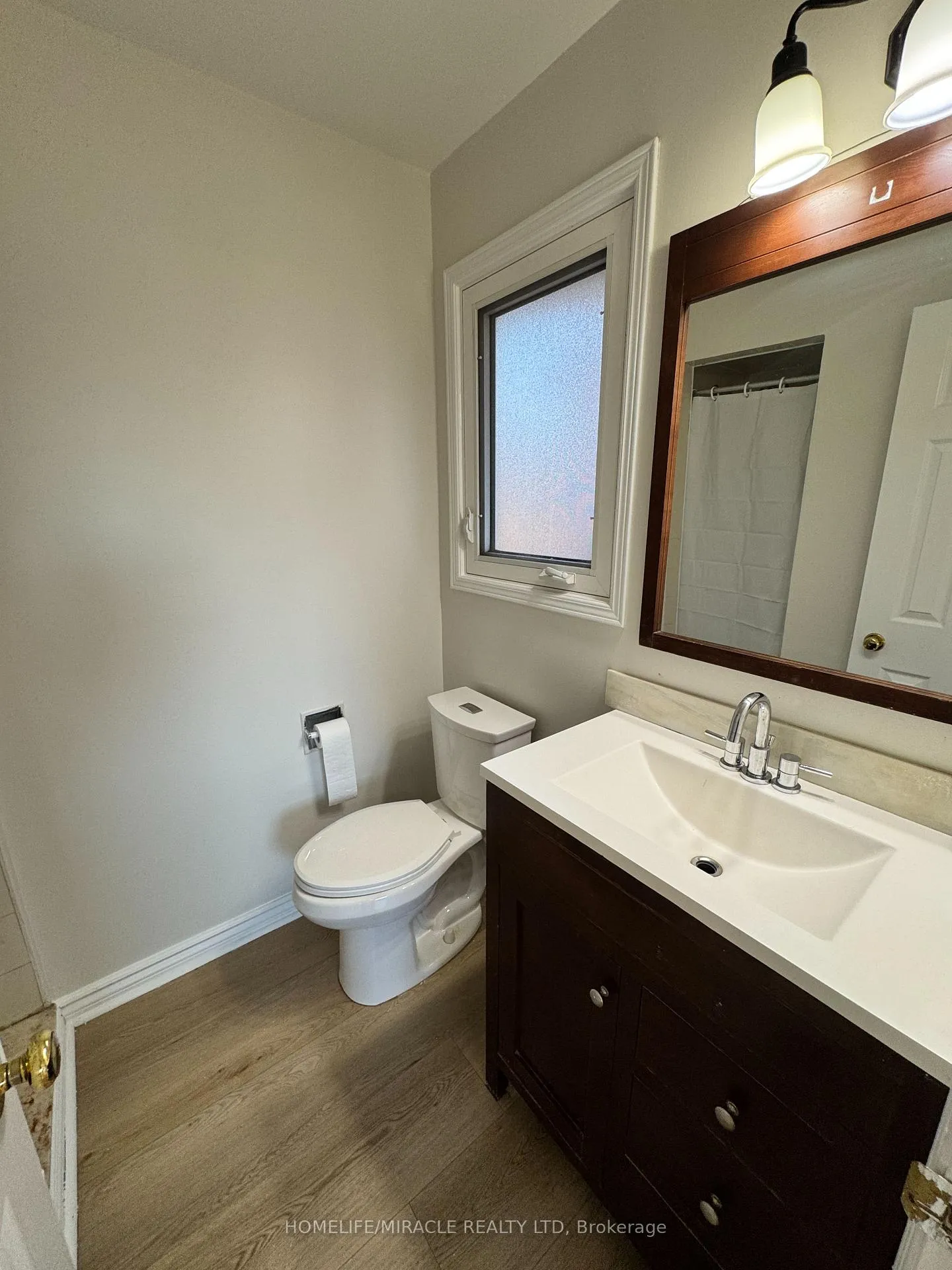 Photo 17 of 17 Glenmanor Drive, Brampton, Heart Lake West — HOMEH