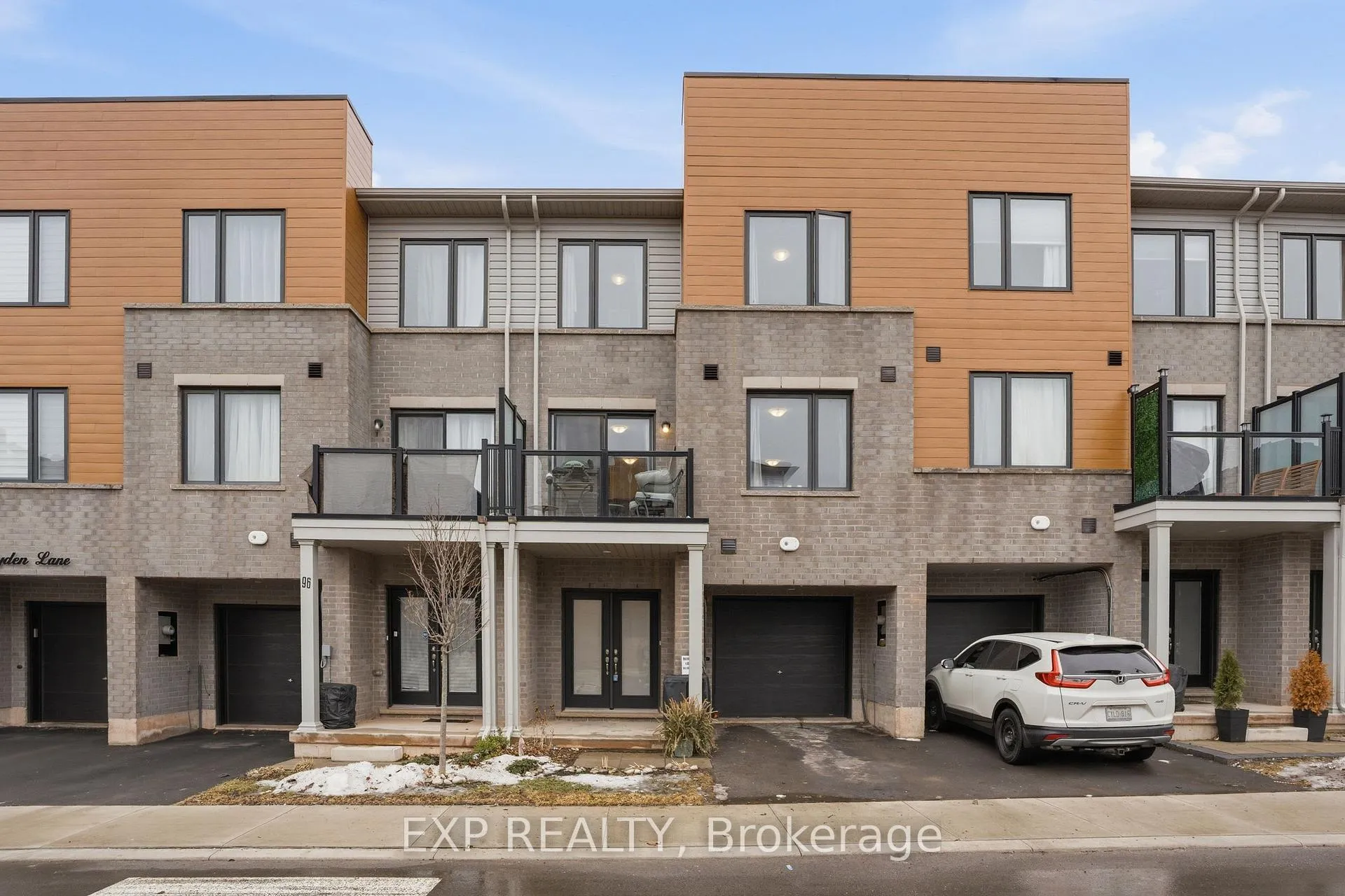 Photo 1 of 94 Dryden Lane, Hamilton, McQuesten — HOMEH