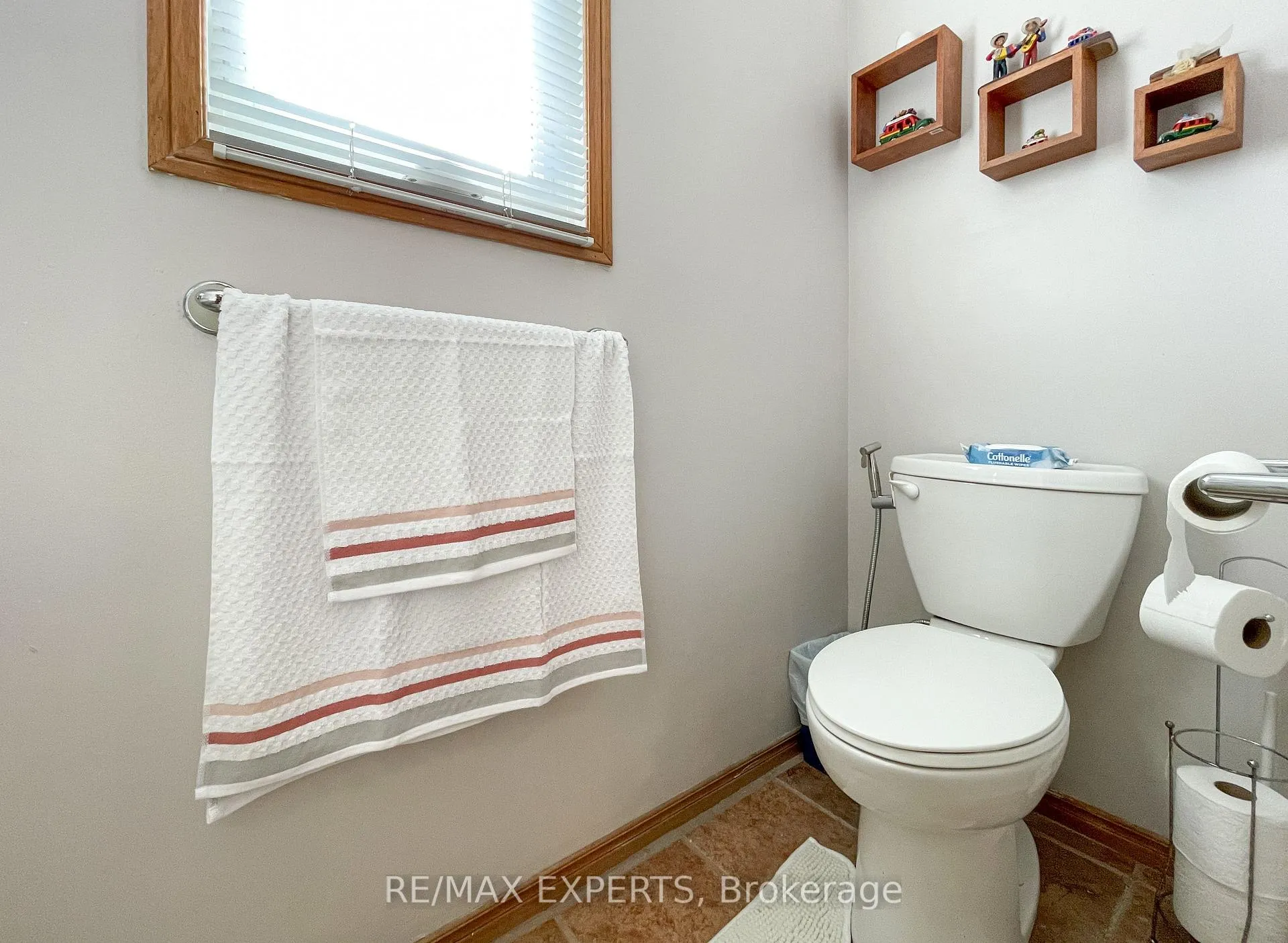 Photo 18 of 196 Shannon Place, Tecumseh — HOMEH