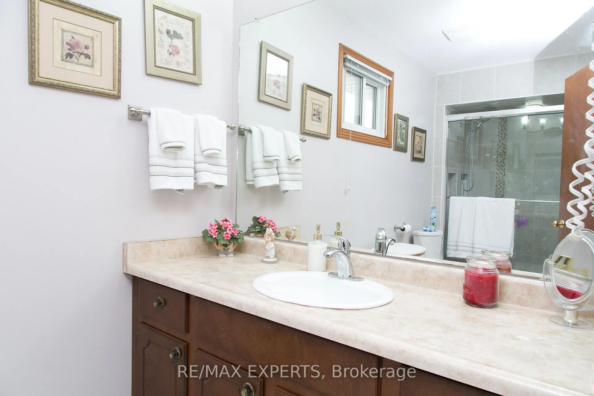 Photo 20 of 196 Shannon Place, Tecumseh — HOMEH
