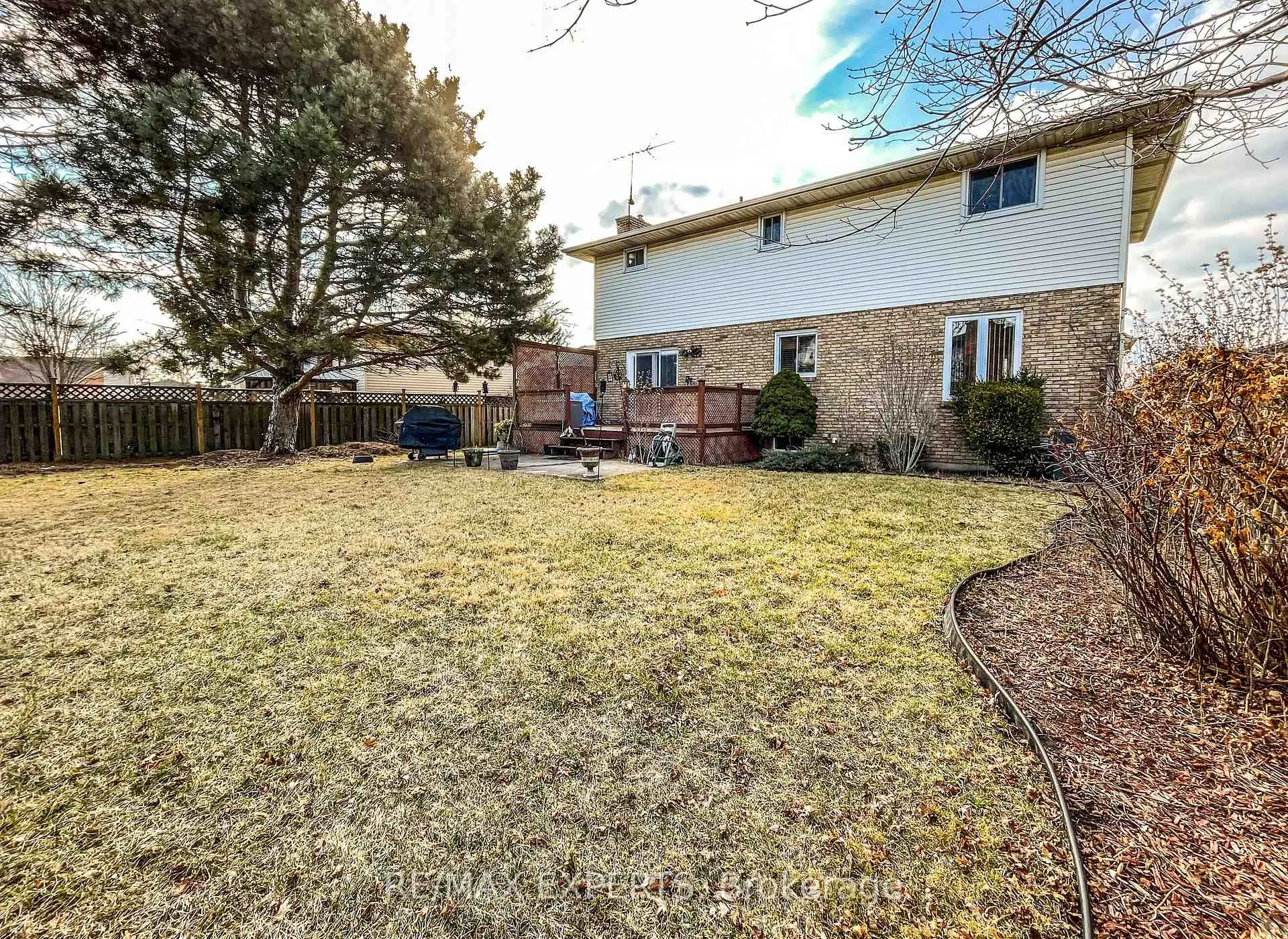 Photo 24 of 196 Shannon Place, Tecumseh — HOMEH