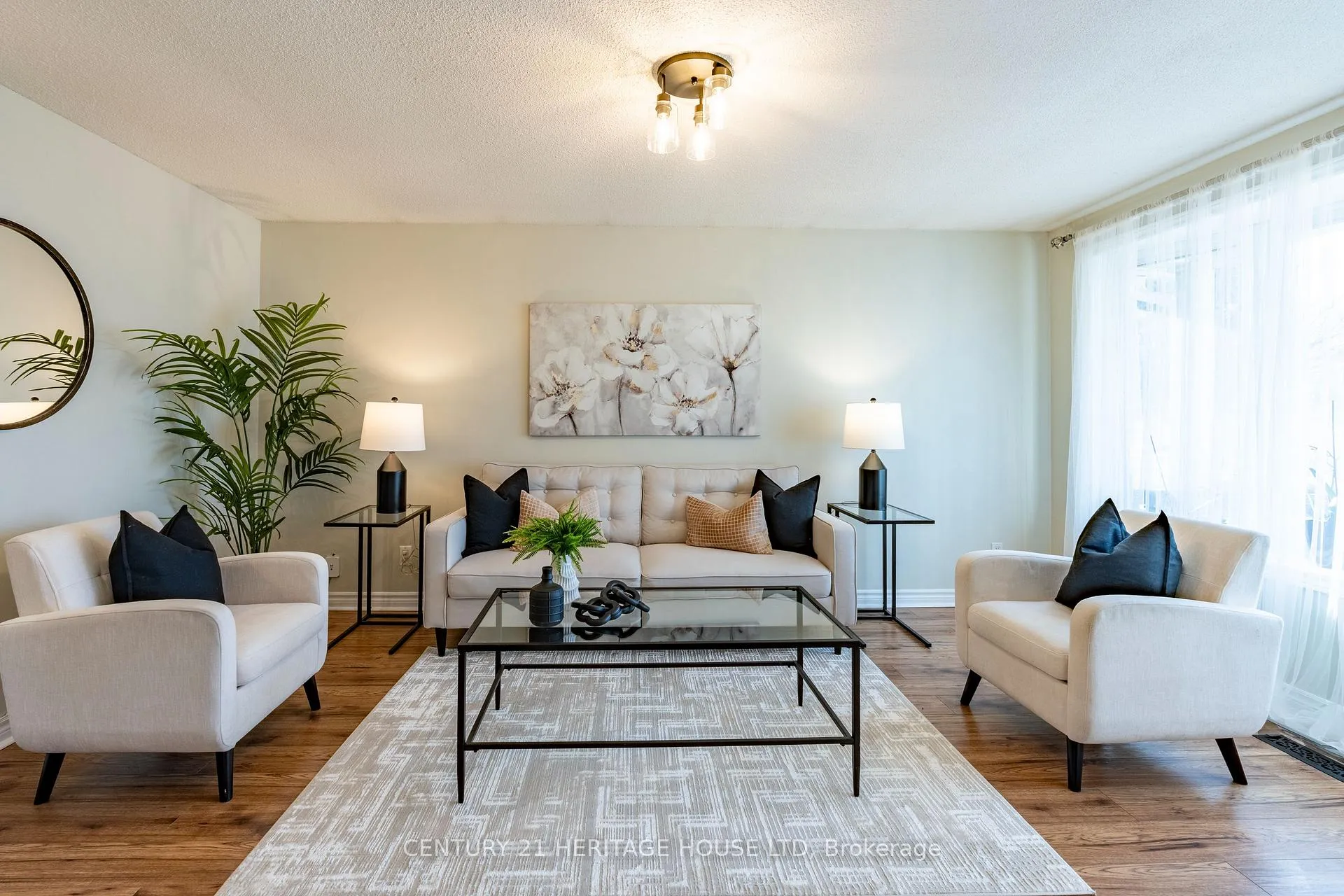 Photo 3 of 106 Hickory Heights Crescent, Kitchener — HOMEH