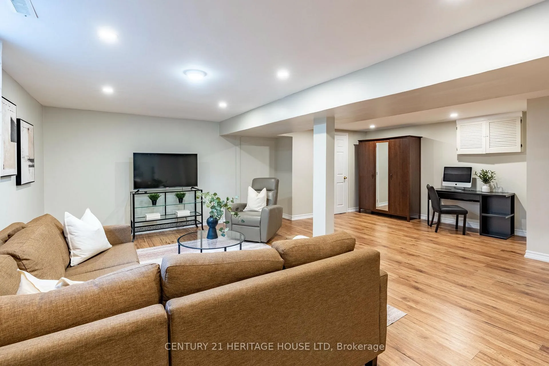 Photo 24 of 106 Hickory Heights Crescent, Kitchener — HOMEH