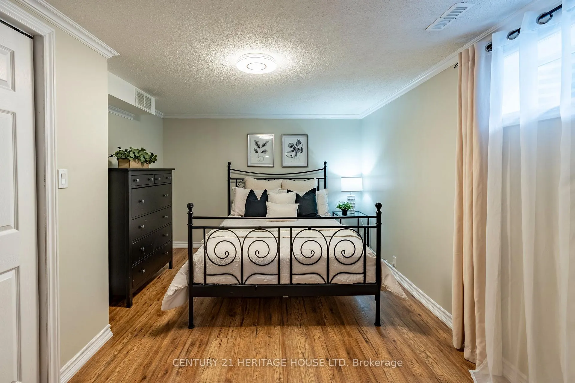 Photo 28 of 106 Hickory Heights Crescent, Kitchener — HOMEH
