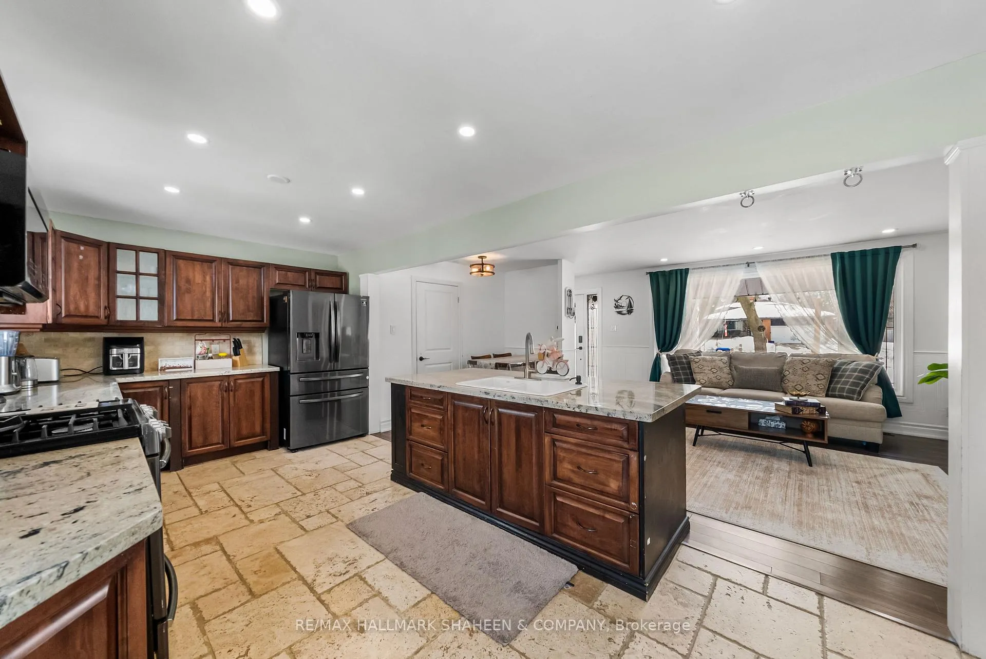 Photo 8 of 2196 Richard Street, Innisfil, Alcona — HOMEH