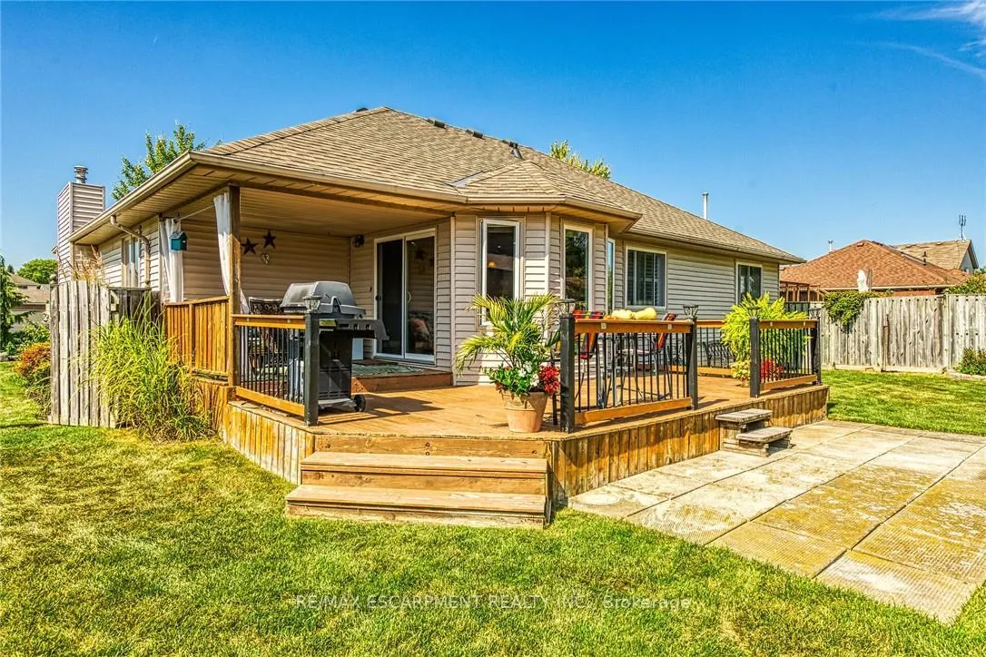 Photo 33 of 35 Highland Boulevard, Haldimand — HOMEH