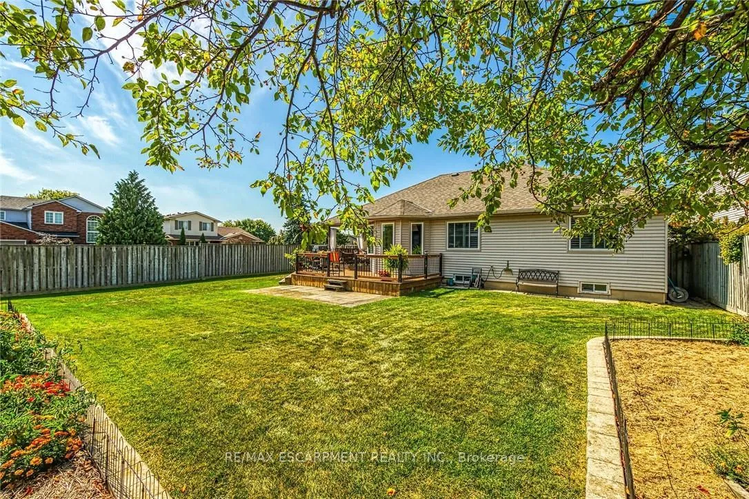 Photo 38 of 35 Highland Boulevard, Haldimand — HOMEH