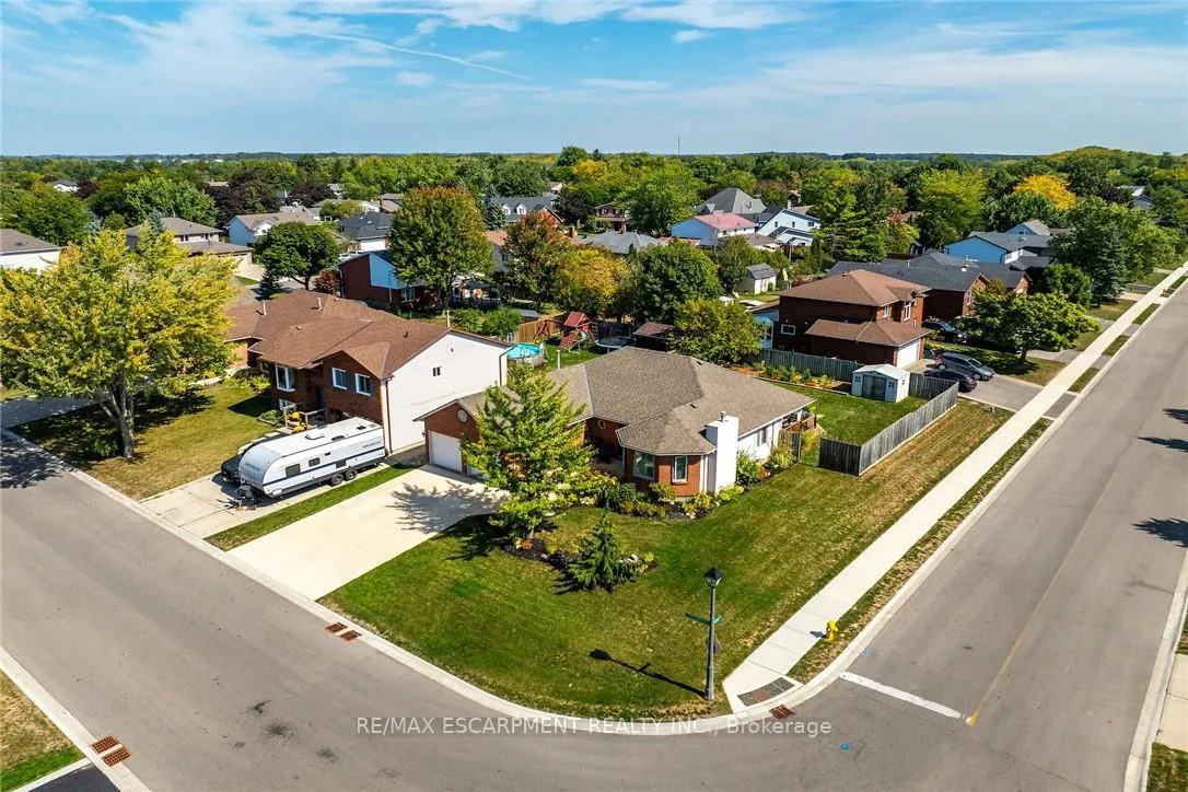 Photo 41 of 35 Highland Boulevard, Haldimand — HOMEH