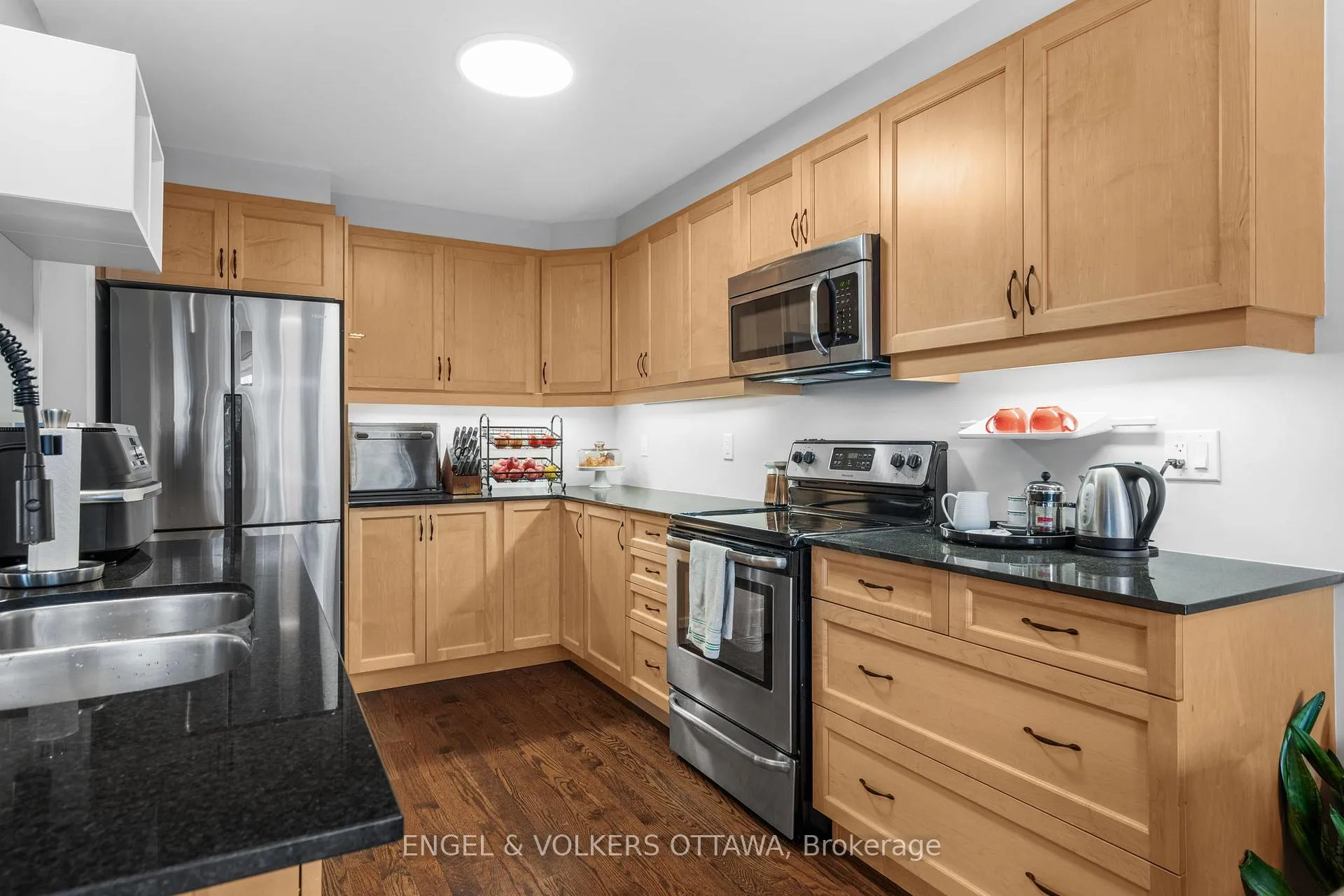 Photo 12 of 760 Mayfly Crescent, Ottawa, Barrhaven - Half Moon Bay — HOMEH
