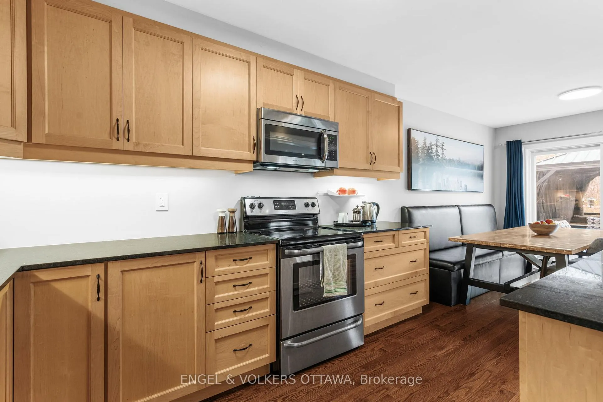 Photo 13 of 760 Mayfly Crescent, Ottawa, Barrhaven - Half Moon Bay — HOMEH