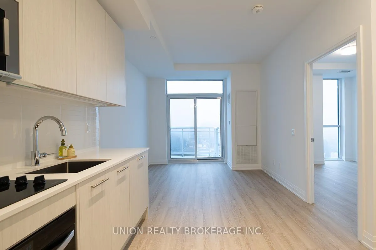 Photo 2 of Unit 902, 286 Main Street, Toronto, East End-Danforth — HOMEH