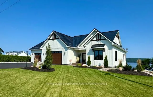 Photo 2 of 1780 Bay Road, Champlain, L'Orignal — HOMEH