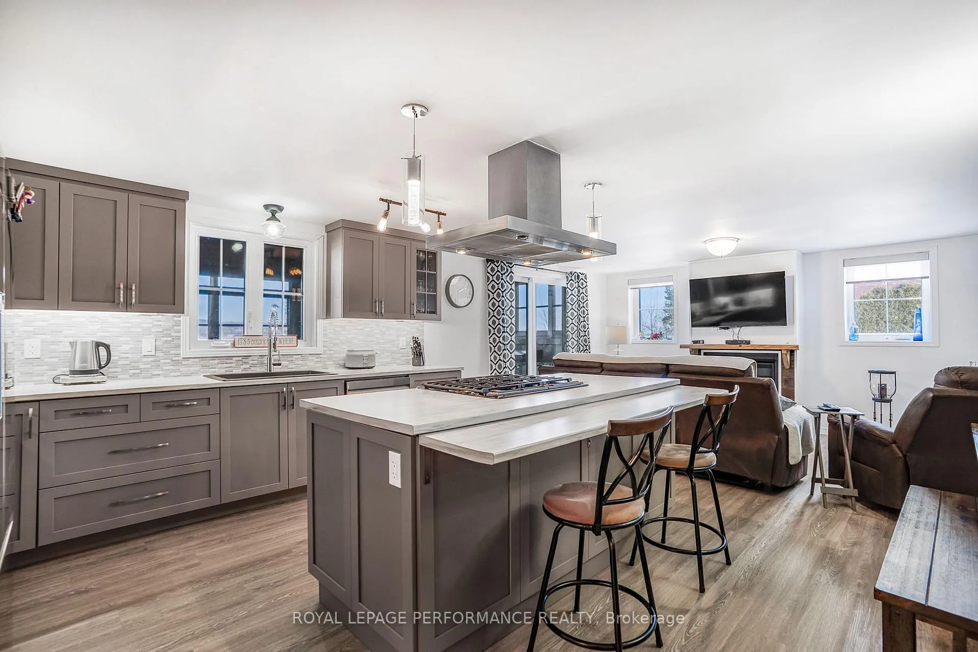 Photo 38 of 1780 Bay Road, Champlain, L'Orignal — HOMEH