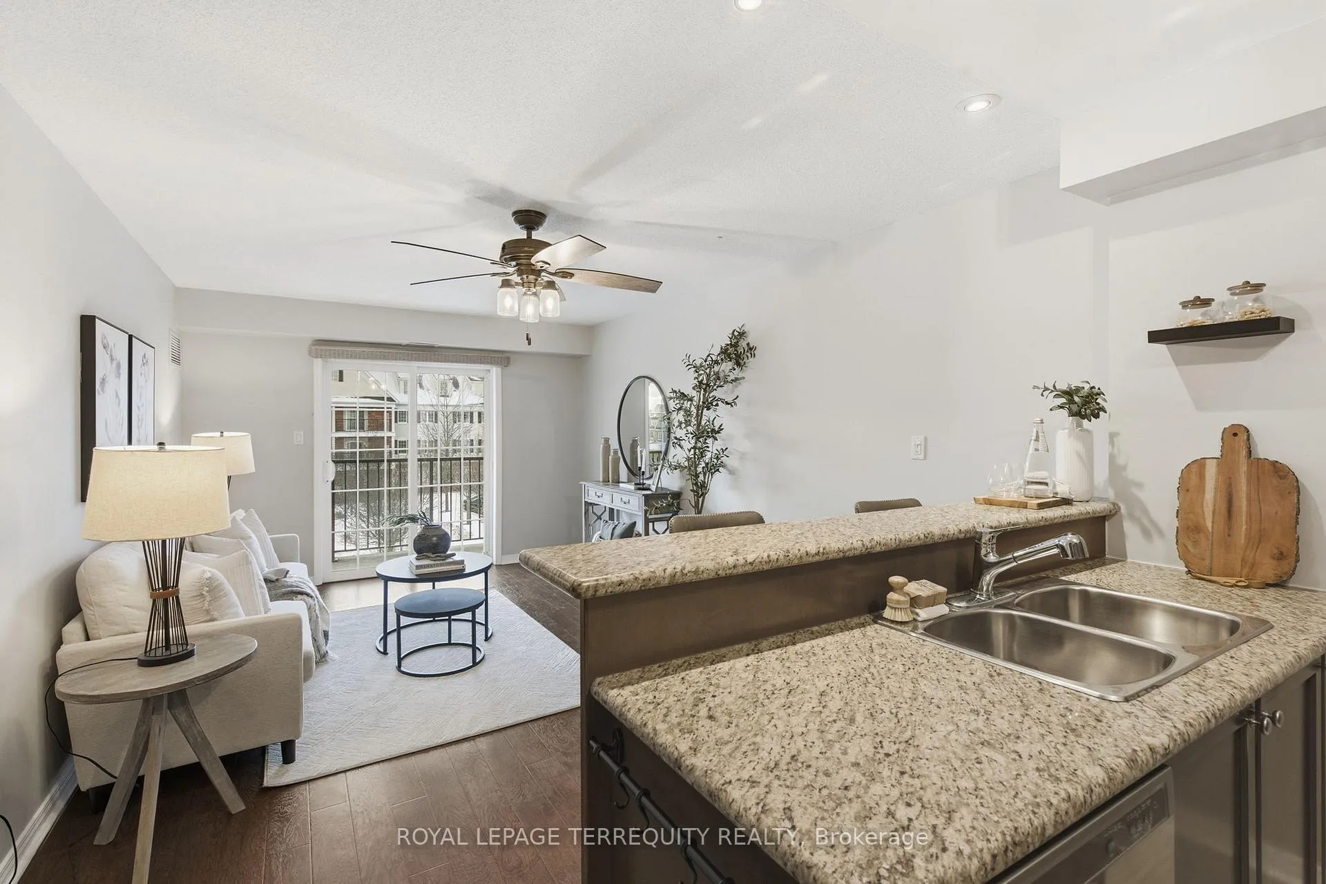 Photo 5 of Unit 305, 55 Shipway Avenue, Clarington, Newcastle — HOMEH